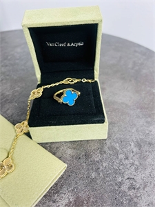 Браслет Van Cleef 5 мотивов 146615 - фото 295913 Браслет Van Cleef 5 мотивов 146615 - фото 295913