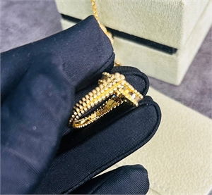 Браслет Van Cleef 5 мотивов 146615 - фото 295914 Браслет Van Cleef 5 мотивов 146615 - фото 295914