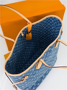 Сумка  LOUIS VUITTON 147818