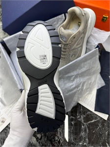 Кроссовки DIOR 148166 - фото 304631 Кроссовки DIOR 148166 - фото 304631