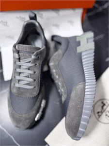 Кроссовки  HERMES 148447 - фото 306457 Кроссовки  HERMES 148447 - фото 306457