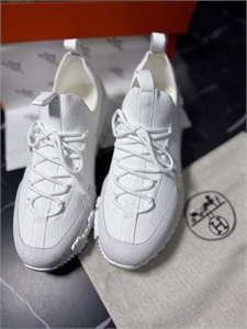 Кроссовки  HERMES 148450 - фото 306469 Кроссовки  HERMES 148450 - фото 306469