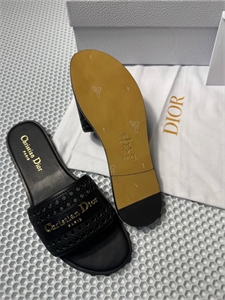 Шлепанцы DIOR 148879 - фото 309127 Шлепанцы DIOR 148879 - фото 309127