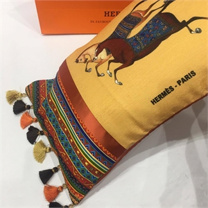 Подушка Hermes 149830
