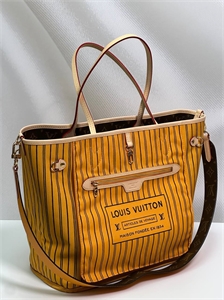 Сумка  LOUIS VUITTON Двусторонняя 149900