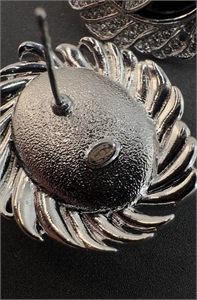 Серьги CHANEL 150155