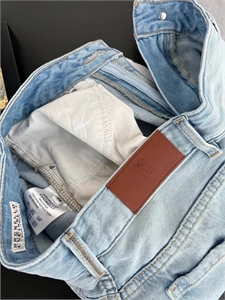 Джинсы BRUNELLO CUCINELLI 150327