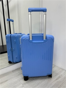 Чемодан RIMOWA 150667 - фото 317807 Чемодан RIMOWA 150667 - фото 317807