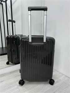 Чемодан RIMOWA 150670 - фото 317825 Чемодан RIMOWA 150670 - фото 317825