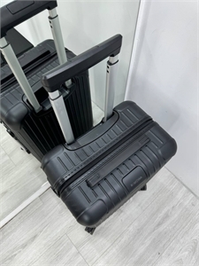 Чемодан RIMOWA 150672 - фото 317838 Чемодан RIMOWA 150672 - фото 317838