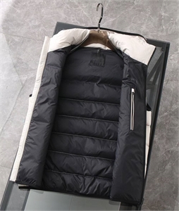 Безрукавка MONCLER 151388 - фото 321469 Безрукавка MONCLER 151388 - фото 321469