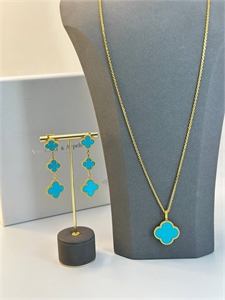 Серьги Van Cleef 151607 - фото 322771 Серьги Van Cleef 151607 - фото 322771