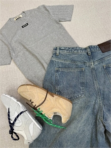 Джинсы MIU MIU 151611