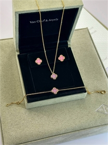 Серьги Van Cleef 151625