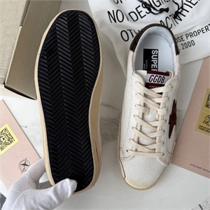 Кеды GOLDEN GOOSE 152700 - фото 328134 Кеды GOLDEN GOOSE 152700 - фото 328134