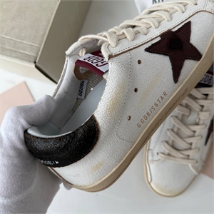 Кеды GOLDEN GOOSE 152700 - фото 328138 Кеды GOLDEN GOOSE 152700 - фото 328138