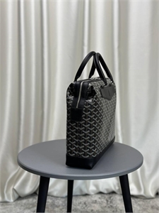 Портфель GOYARD 153180 - фото 330439 Портфель GOYARD 153180 - фото 330439