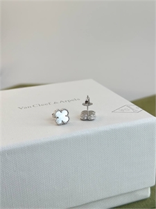 Серьги Van Cleef 2 мотива 153263 - фото 331068