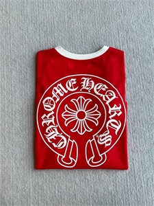 Футболка CHROME HEARTS 153599 - фото 332955 Футболка CHROME HEARTS 153599 - фото 332955