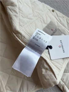 Куртка MONCLER 153603 - фото 333014 Куртка MONCLER 153603 - фото 333014