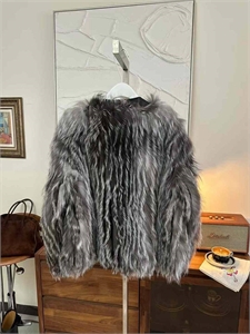 Шуба FENDI 153976 - фото 334813 Шуба FENDI 153976 - фото 334813