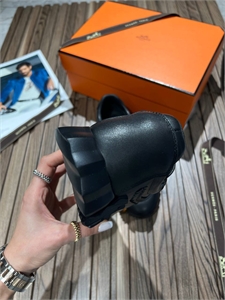 Кроссовки HERMES 154125 - фото 335542 Кроссовки HERMES 154125 - фото 335542