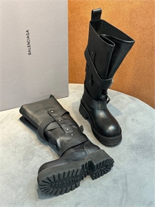 Сапоги BALENCIAGA 154428 - фото 337515 Сапоги BALENCIAGA 154428 - фото 337515