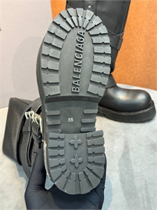 Сапоги BALENCIAGA 154428 - фото 337517 Сапоги BALENCIAGA 154428 - фото 337517