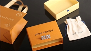 Серьги LOUIS VUITTON 154720 - фото 339178 Серьги LOUIS VUITTON 154720 - фото 339178