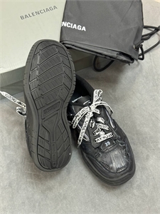 Кроссовки BALENCIAGA 154801 - фото 339593 Кроссовки BALENCIAGA 154801 - фото 339593