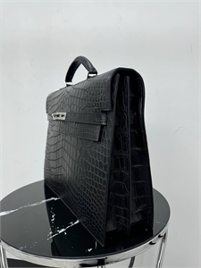 Портфель HERMES из кожи крокодила 155376 - фото 343362 Портфель HERMES из кожи крокодила 155376 - фото 343362