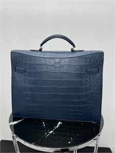 Портфель HERMES из кожи крокодила 155378 - фото 343374 Портфель HERMES из кожи крокодила 155378 - фото 343374
