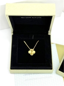 Серьги Van Cleef 155601