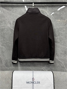 Куртка MONCLER 156499 - фото 350774 Куртка MONCLER 156499 - фото 350774