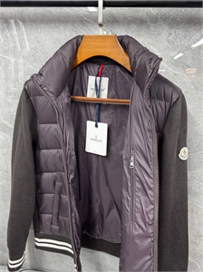 Куртка MONCLER 156499 - фото 350776 Куртка MONCLER 156499 - фото 350776