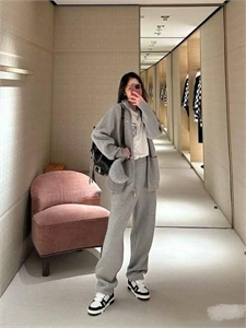 Костюм LOUIS VUITTON 156695 - фото 352090 Костюм LOUIS VUITTON 156695 - фото 352090