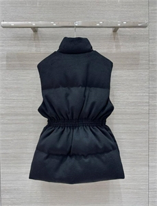 Жилет PRADA 157255