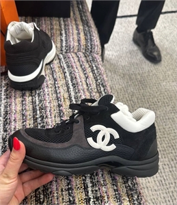 Кроссовки CHANEL 157367 - фото 354909 Кроссовки CHANEL 157367 - фото 354909