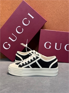 Кроссовки GUCCI 157644