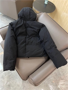 Куртка  PRADA 157660