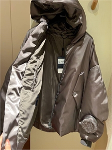 Пуховик LOUIS VUITTON 157668