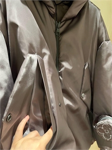 Пуховик LOUIS VUITTON 157668