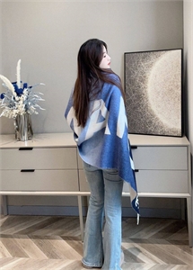 Платок CHANEL 157704 - фото 357423 Платок CHANEL 157704 - фото 357423