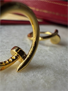 Серьги CARTIER 157921