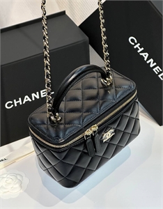 Косметичка CHANEL 157934