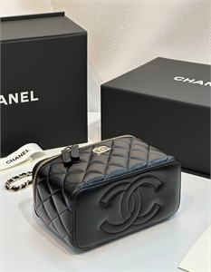 Косметичка CHANEL 157934