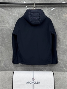 Куртка MONCLER 158218 - фото 360632 Куртка MONCLER 158218 - фото 360632