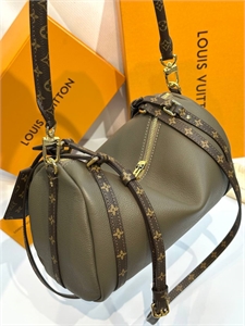 Сумка  LOUIS VUITTON 158258
