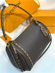 Сумка  LOUIS VUITTON 158300