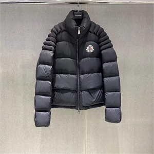 Пуховик MONCLER 158696 - фото 363766 Пуховик MONCLER 158696 - фото 363766